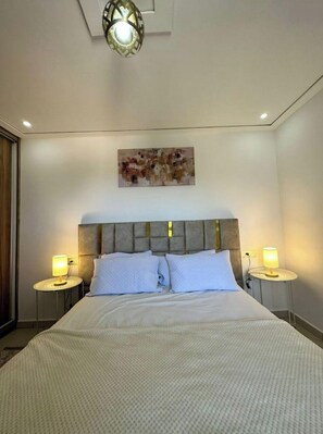2 bedrooms, bed sheets