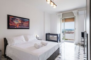City Apartment | Free WiFi, bed sheets - Casa Adda Apartments by Wonderful Italy (Syracuse)
