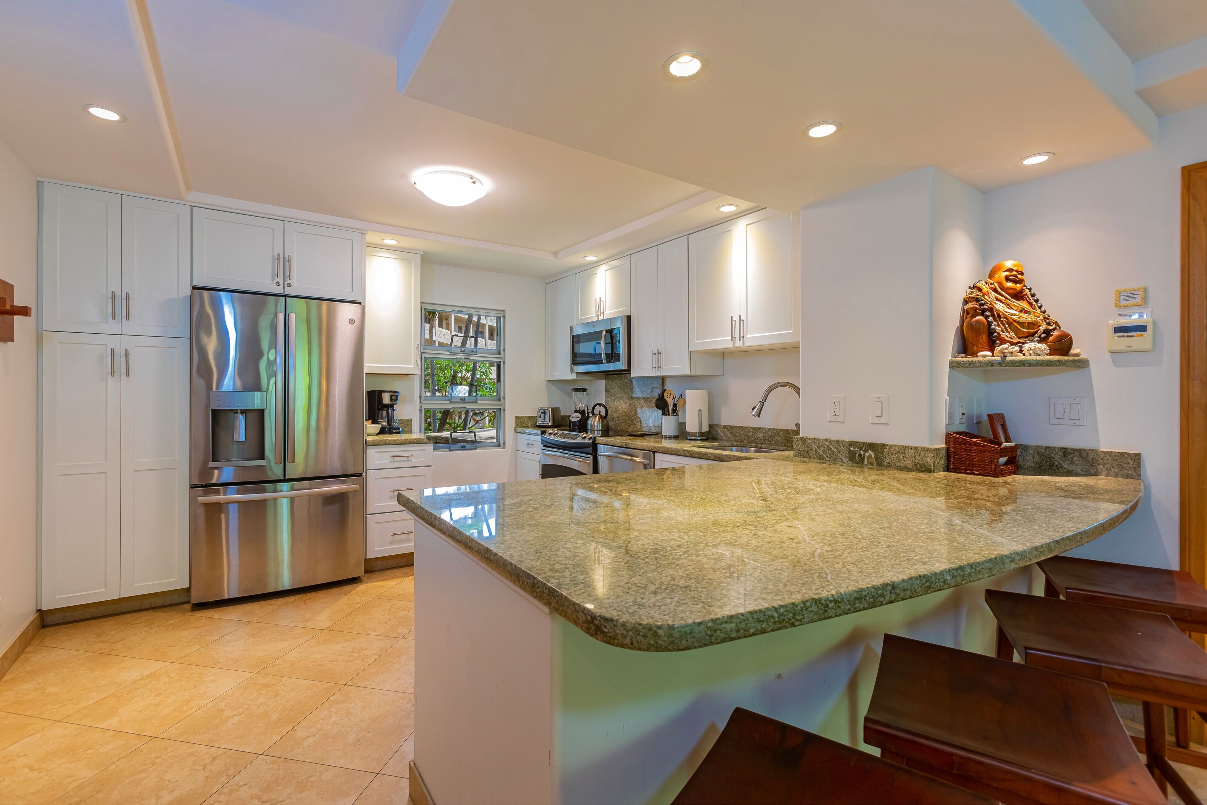 Condo, 2 chambres | Cuisine privée | Cafetière-théière, réfrigérateur, un four, grille-pain