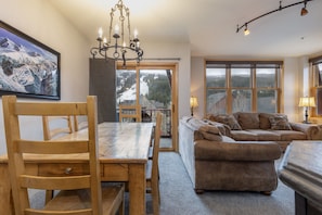 Condo, 3 Bedrooms | Dining