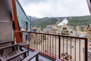 Condo, 3 Bedrooms | Balcony - 8256 Silver Mill 3 Bedroom Condo by RedAwning (Keystone)