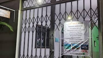 Fachada da propriedade