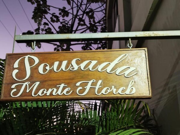 Front of property - Pousada Monte Horeb (Cachoeira Paulista)