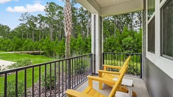 Rumah, 3 kamar tidur | Balkon