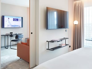Chambre supérieure, 1 lit double et 1 canapé-lit | Literie hypoallergénique, lit avec matelas à plateau-coussin, minibar