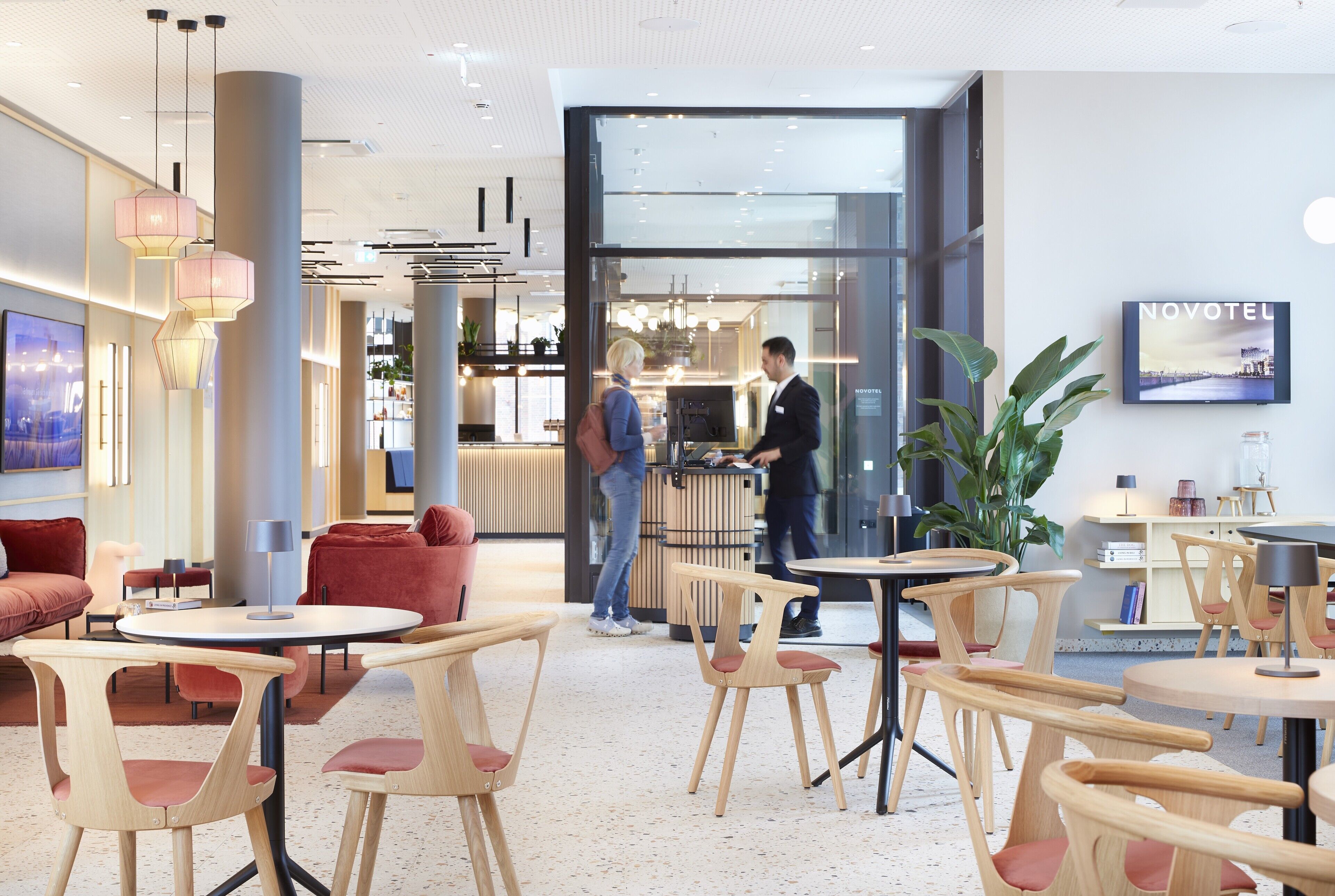 Photo - Novotel Hamburg Central Station