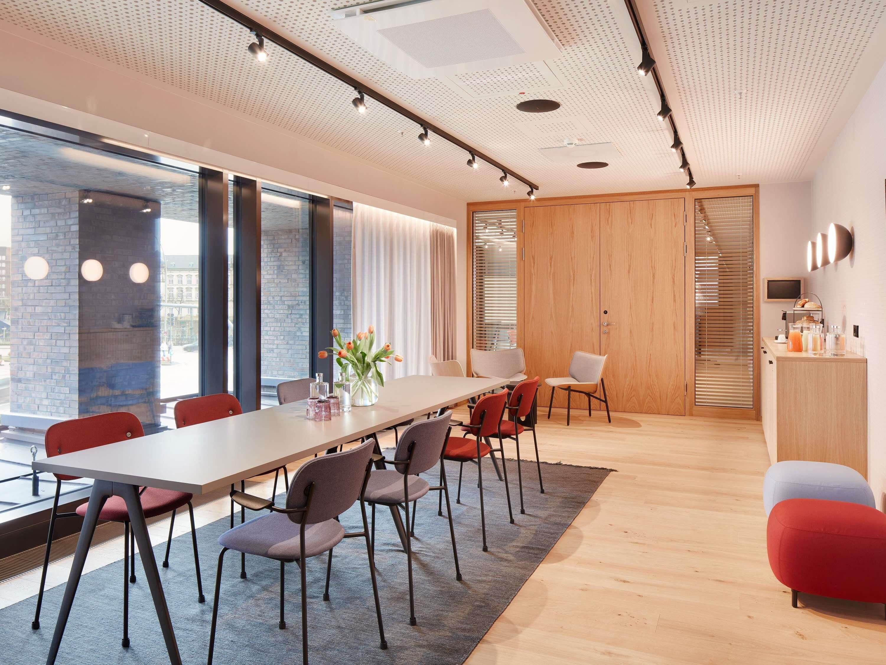 Foto - Novotel Hamburg Central Station