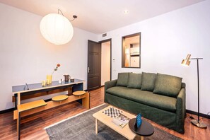 TV - Sweett | Aragon Park Miro 401 (Barcelona)