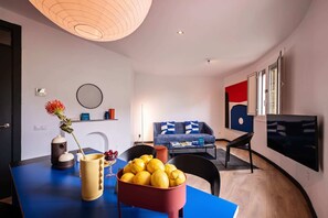 TV - Sweett | Aragon Park Miro 402 (Barcelona)