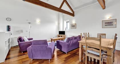 Historical Renovated Old Mill Apartment in the West Coast of Ireland.
No12