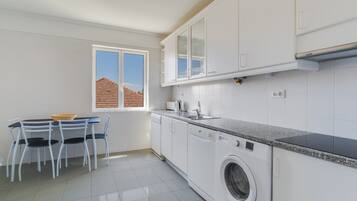 Microones, forn, placa de cuina i rentaplats