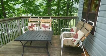 A Pet friendly, Cozy cabin for a relaxed stay.