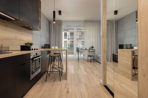 Interior - Studio Near Manufaktura Łódź by Renters (Lodz)