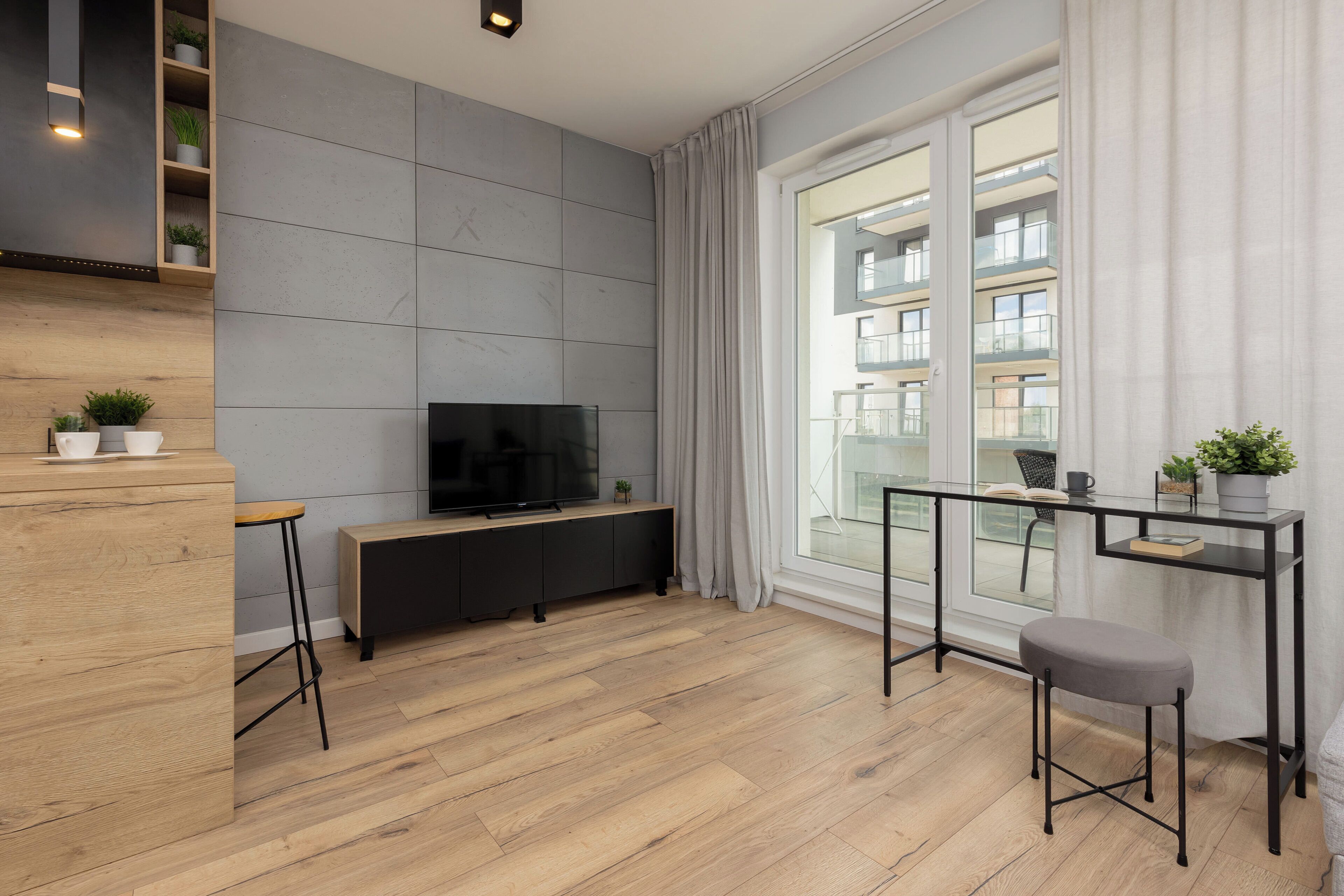 Studio, Balcony | Bed sheets