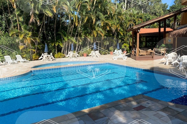 3 piscinas externas, piscina aquecida, espreguiçadeiras