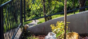 Villa with river view with indoor pool and sauna, jacuzzi, fireplace, barbecue