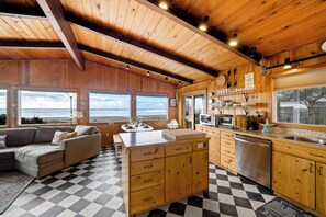 Televisión y reproductor de DVD 