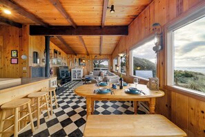 Dining - Ocean's Doorstep-Spectacular view, oceanfront, firepit, dog's ok, hot tub (Manzanita)