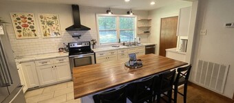 Mid-Century Gem in Holston Hills