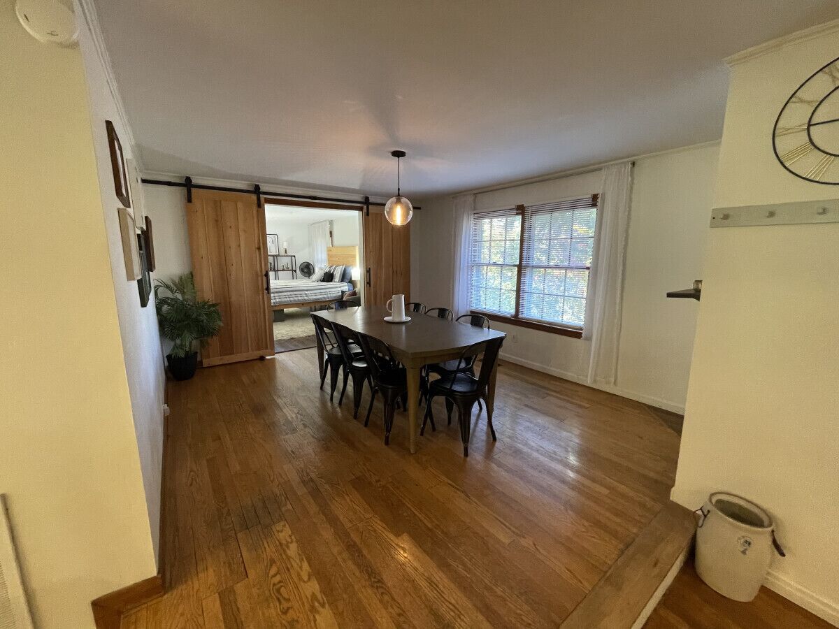 4 Bedroom House in Historic Holston Hills