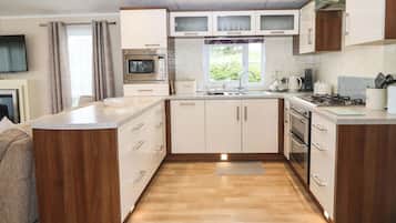 Fridge, dishwasher, electric kettle, toaster