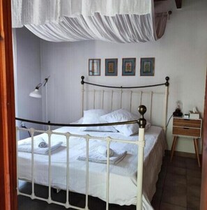 1 bedroom, iron/ironing board, free WiFi, bed sheets - Liakoto - One-Bedroom House (Pano Panagia)