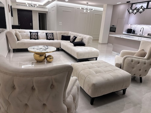 Luxury waterfront 3 bedroom apartment with AC, WiFi in  Beirut - Jnah.