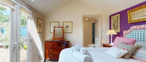 2 Schlafzimmer, BĂŒgeleisen/BĂŒgelbrett, BettwĂ€sche