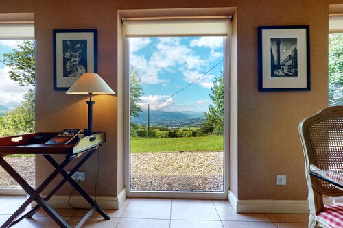 Pen Y Bryn - Two Bedroom Cottage, Sleeps 4