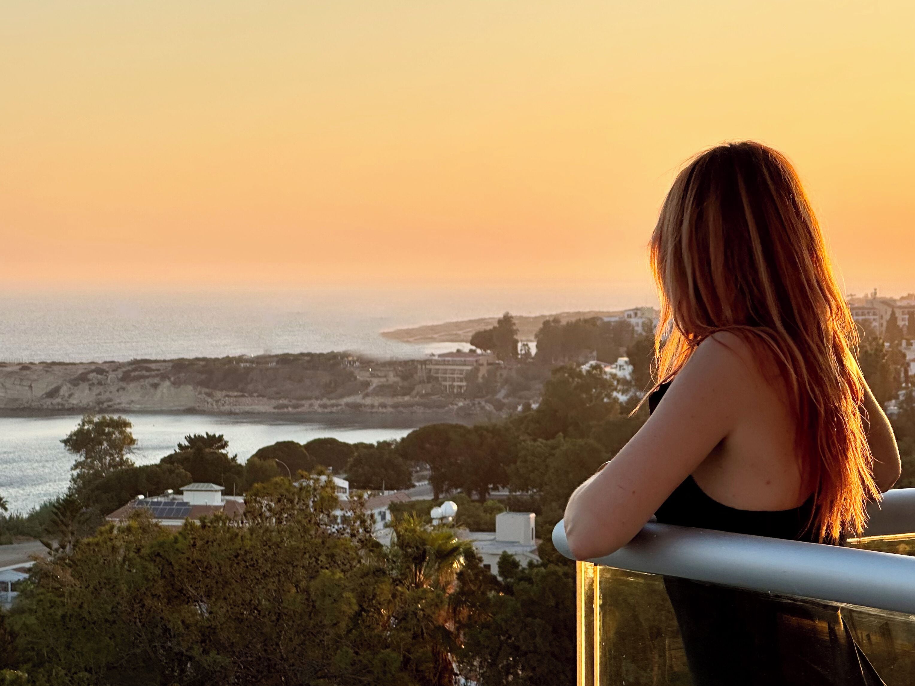 Superior Room, Sea View | Minibar, in-room safe, iron/ironing board, free WiFi