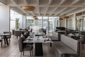 Free daily continental breakfast - Cali Resort & Spa by Louis Hotels (Pegeia)