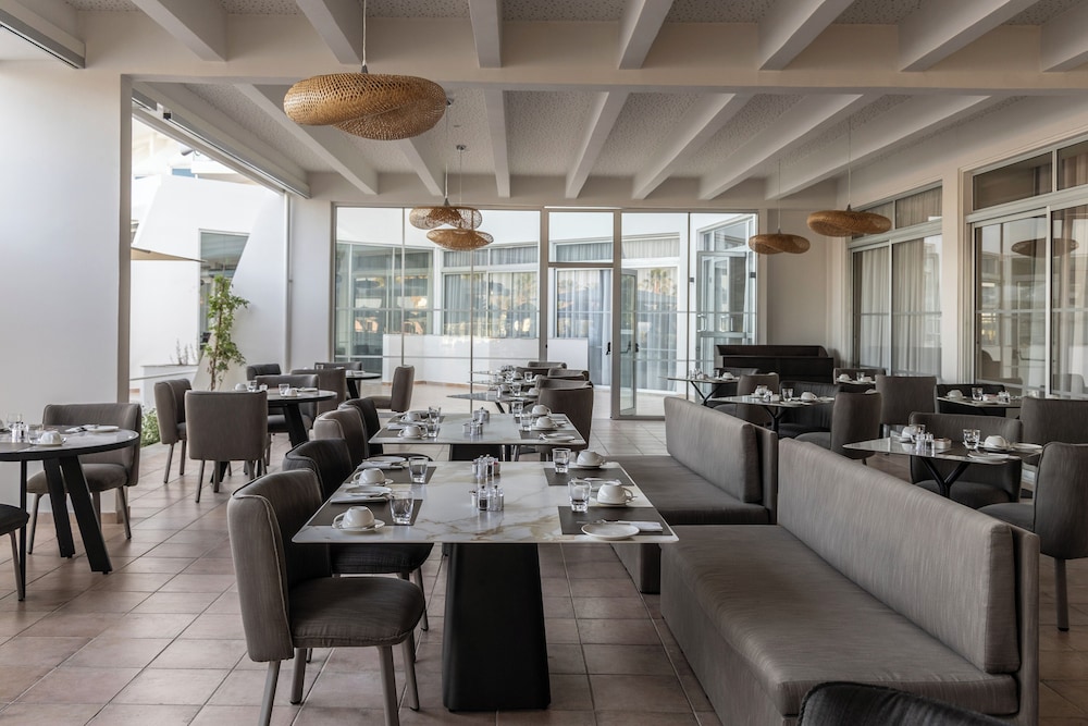 Cali Resort & Spa by Louis Hotels by null