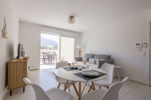 Dining - Amandula - Appt climatisé vue mer (Lumio)