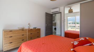 1 bedroom, iron/ironing board