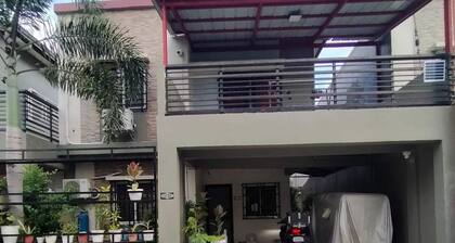 40 min. from NAIA & Mall of Asia