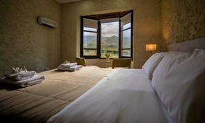 Hytte – standard, 1 soverom, kjøkken, fjellutsikt | Safe på rommet, blendingsgardiner, lydisolert og sengetøy