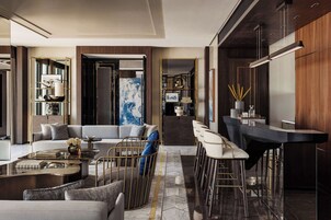 Premium bedding, Tempur-Pedic beds, free minibar items