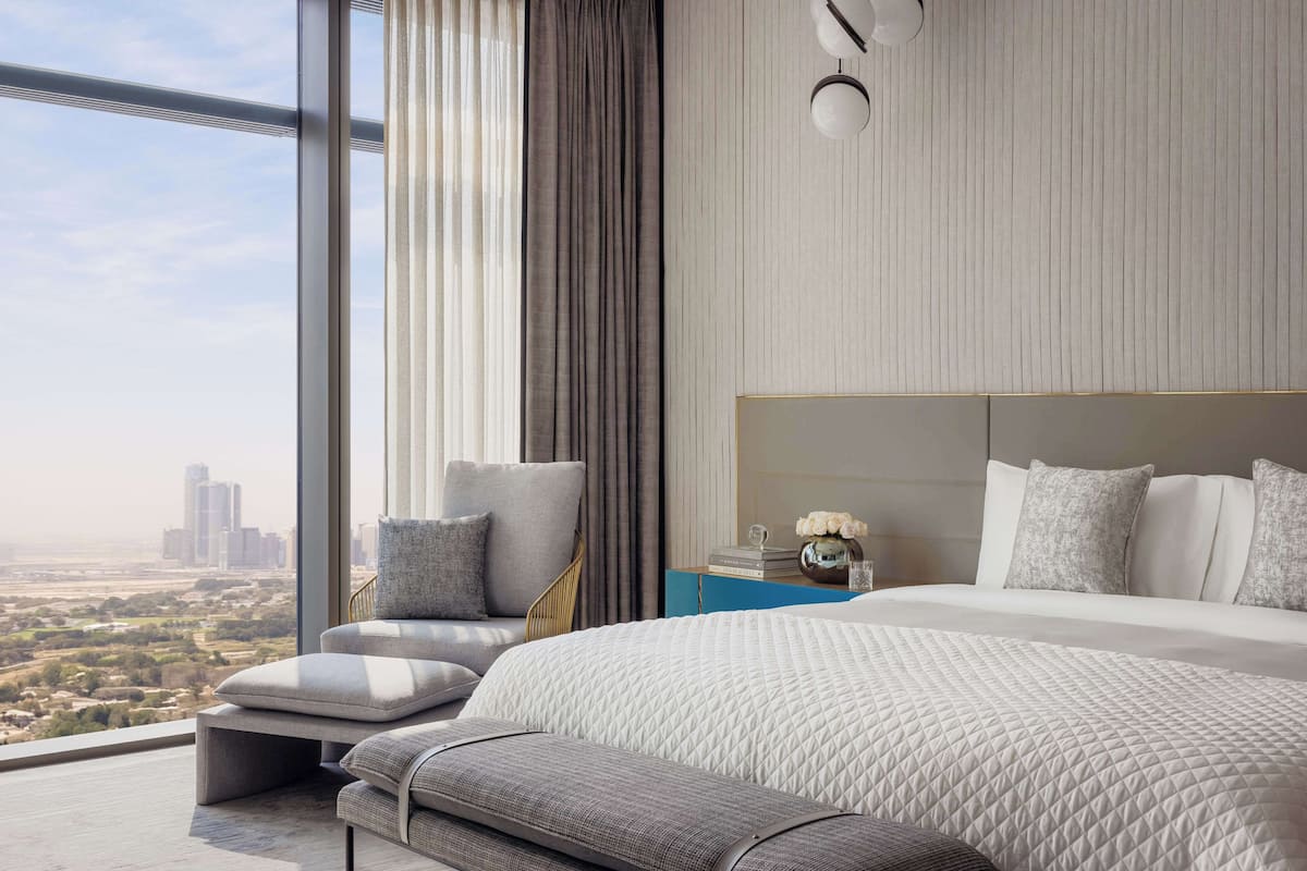 1 bedroom, premium bedding, Tempur-Pedic beds, free minibar items