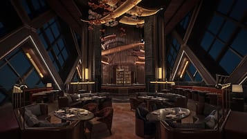 6 Restaurants; Mittagessen, Abendessen und Brunch werden serviert