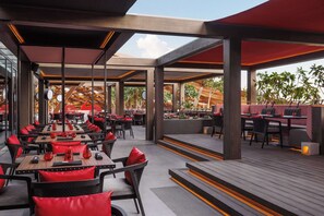 5 restaurants, breakfast, lunch, dinner served; Indonesian cuisine