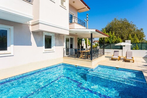 Villa Ada 1 - Eight Bedroom Villa, Sleeps 16