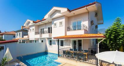 Villa Ada 1 - Eight Bedroom Villa, Sleeps 16