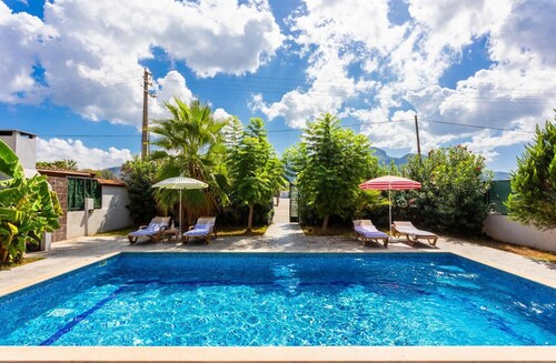 Villa Magnolia - Six Bedroom Villa, Sleeps 12