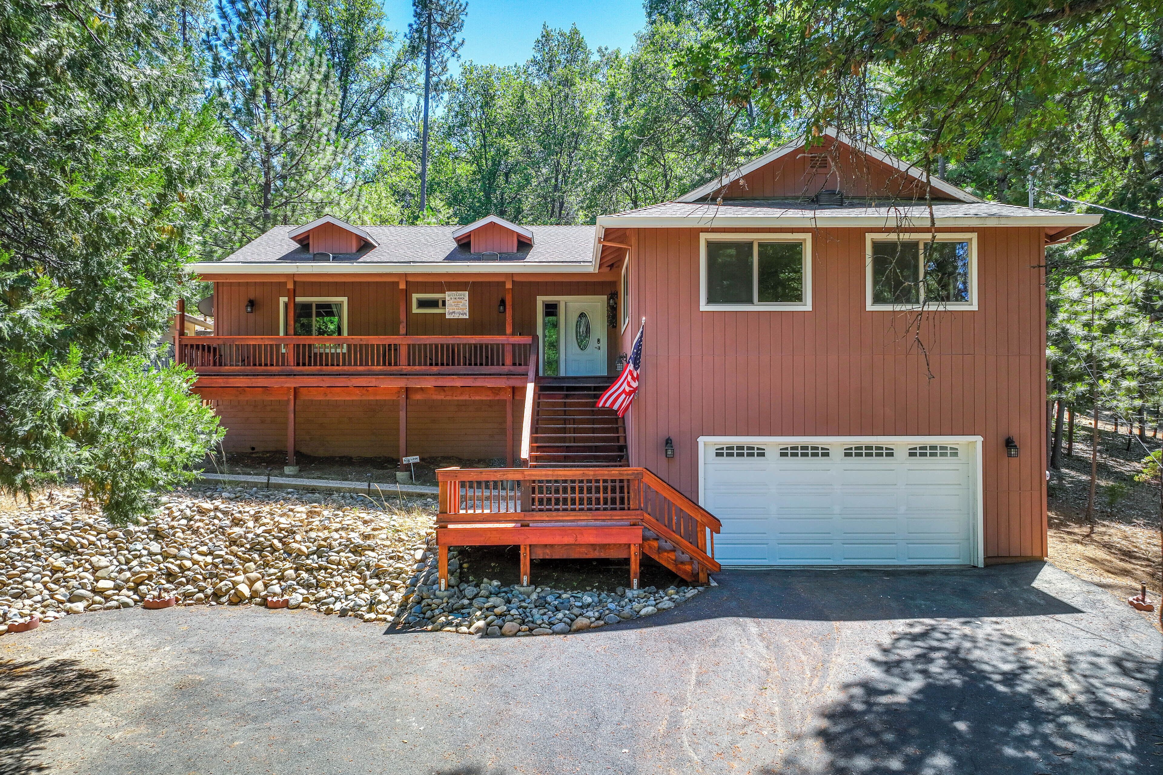 Groveland Vacation Rental Near Pine Mountain Lake!