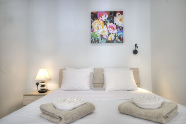 2 habitaciones, tabla de planchar con plancha y wifi gratis 