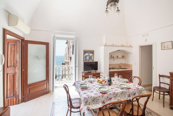 Dining - Dimore al Castello - Cattedrale by BarbarHouse (Vieste)