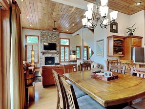 House (4 Bedrooms) | Property amenity