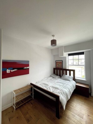 Basic Apartment, 2 Double Beds | 2 bedrooms, iron/ironing board, bed sheets