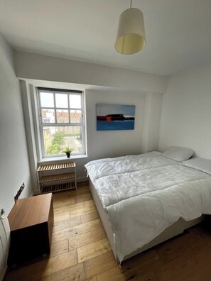 Leilighet – basic, 2 dobbeltsenger | 2 soverom, strykejern/-brett og sengetøy