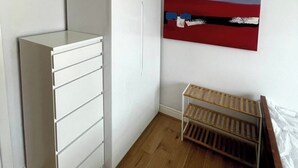 Luokittelematon kuva, 2 kautta 12, painike